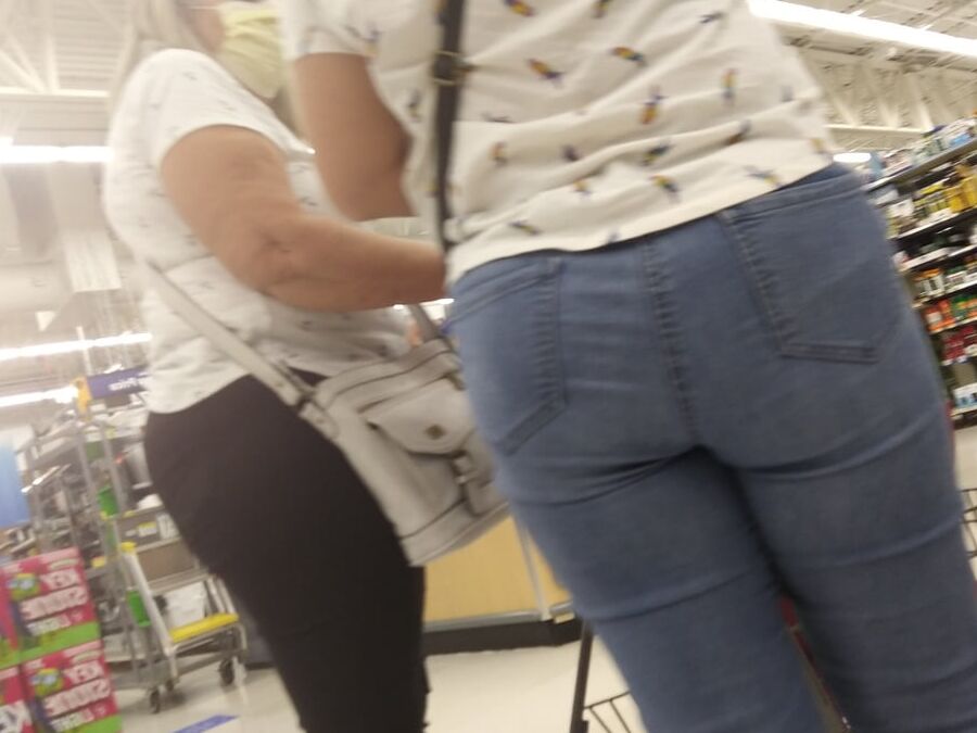 Milf ass booty jeans
