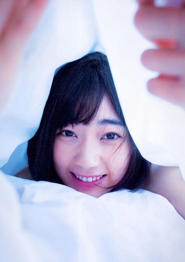 Sakura Miyawaki Japanese K-Pop Singer