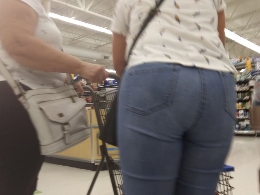 Milf ass booty jeans