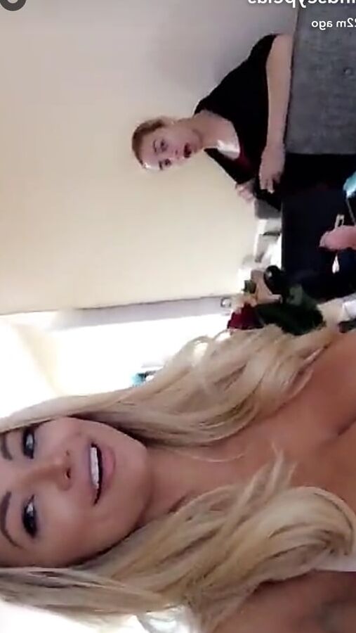 Lindsey Pelas