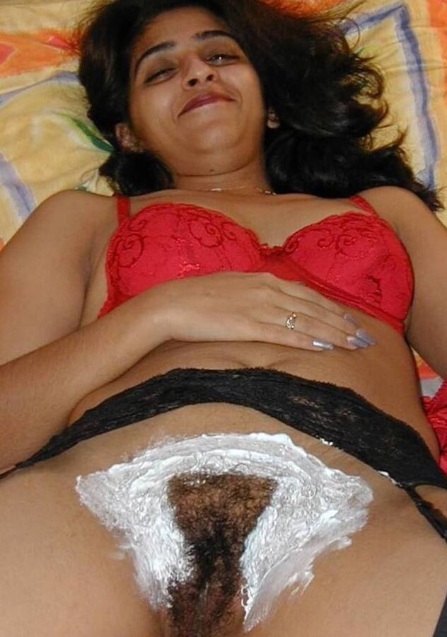 Pakistan MILF slut exposed