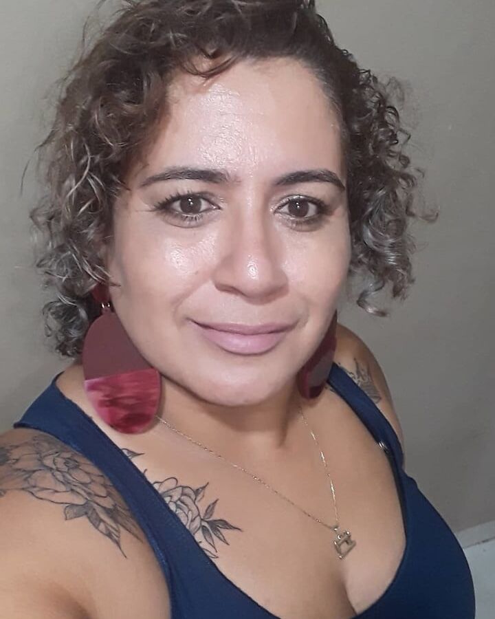 Sexy face with glasses Milf