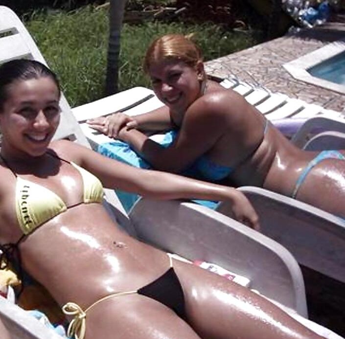 Beach pool