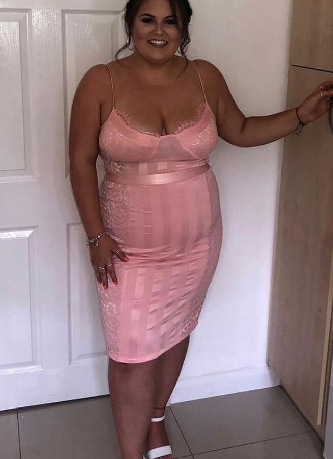 Sexy as fuck Chunky CHAV Slut