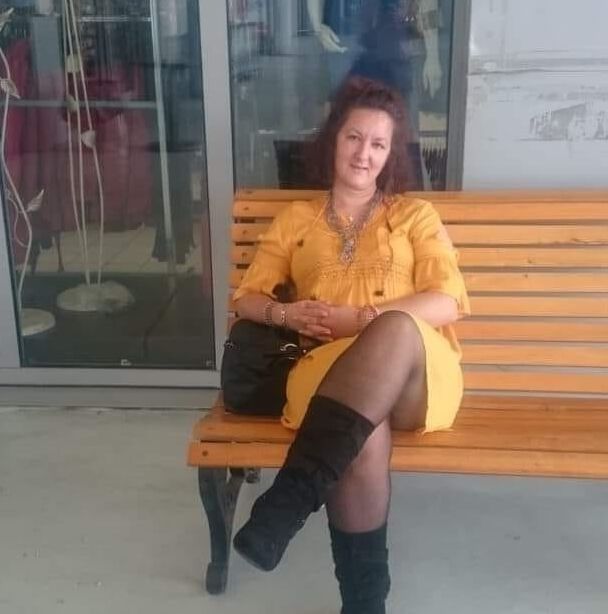 Pantyhose legs