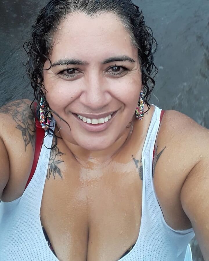 Sexy face with glasses Milf