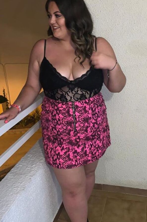 Sexy as fuck Chunky CHAV Slut