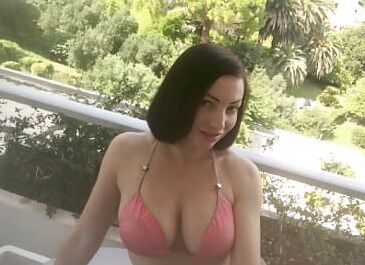 Sexting nudes with a milf from the gym