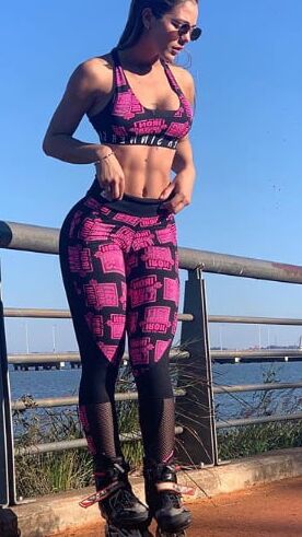 Pendeja divina con un orto para doblar fierros del ..