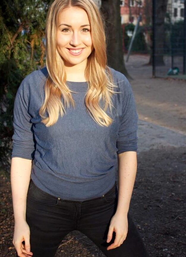 sexy blonde Lena