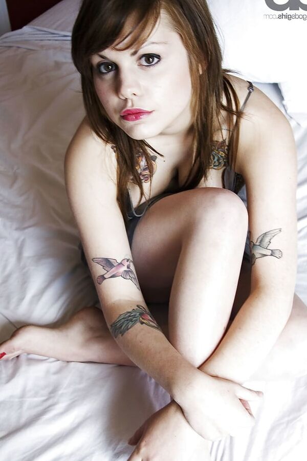 Beatrice Martin nude