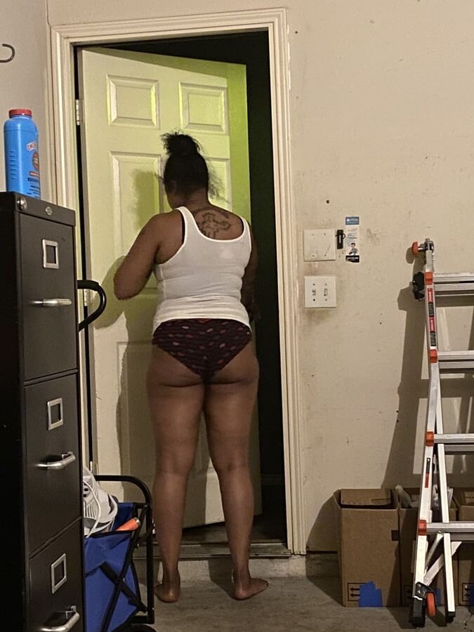Ebony hotwife