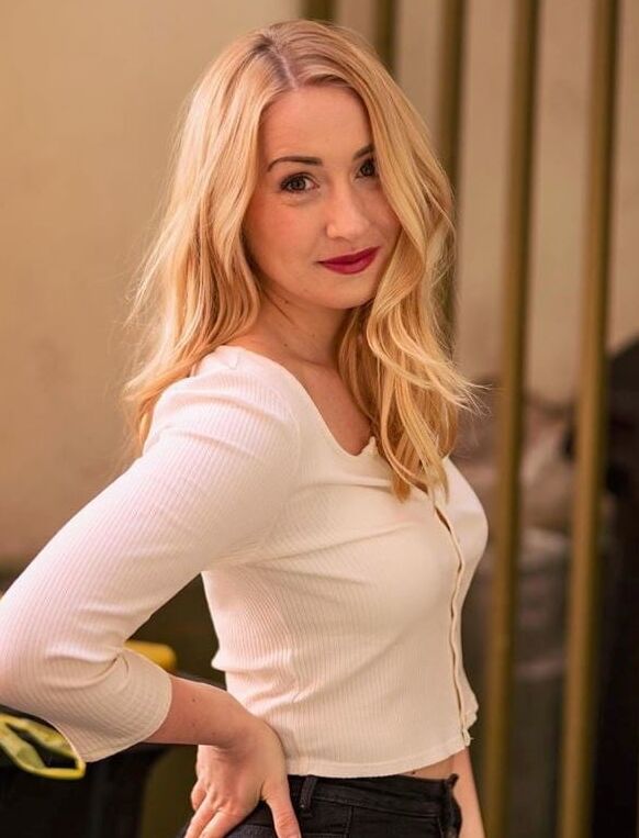 sexy blonde Lena