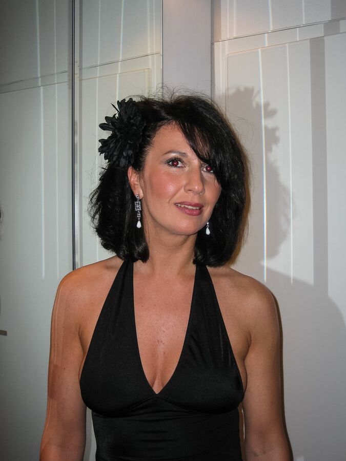 Aunt Is A Slutty MILF Whore