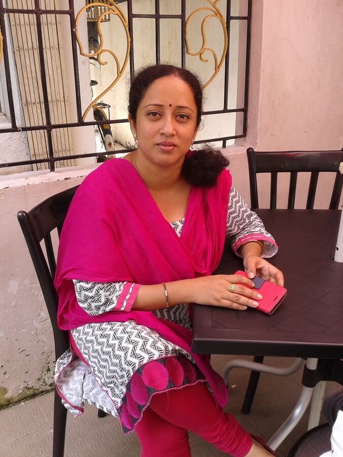 Desi Busty Girl