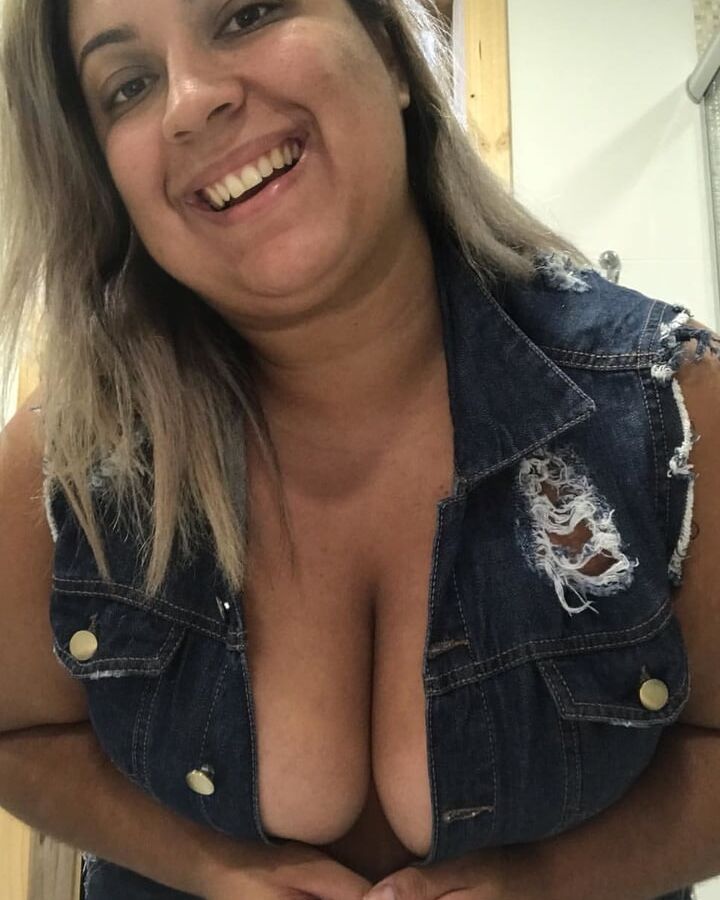 Morena gordinha do bundao GG