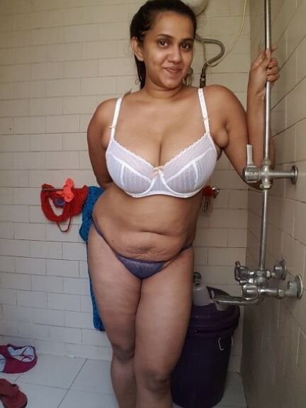 Big Boobs Pooja Bhabi