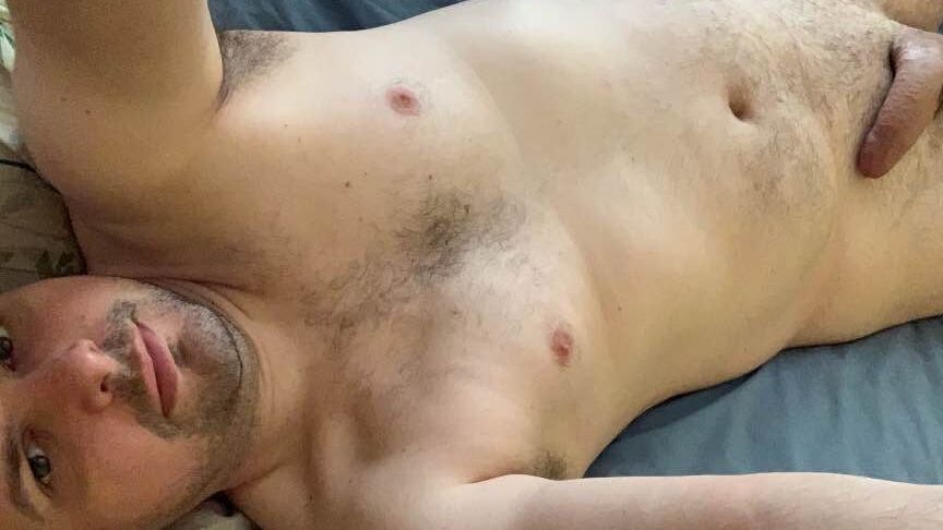 Ryan R. Fat fag on kik