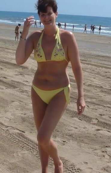 matures and amateurs in swim suits