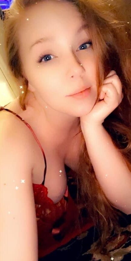 Chelsie the redheaded Milf