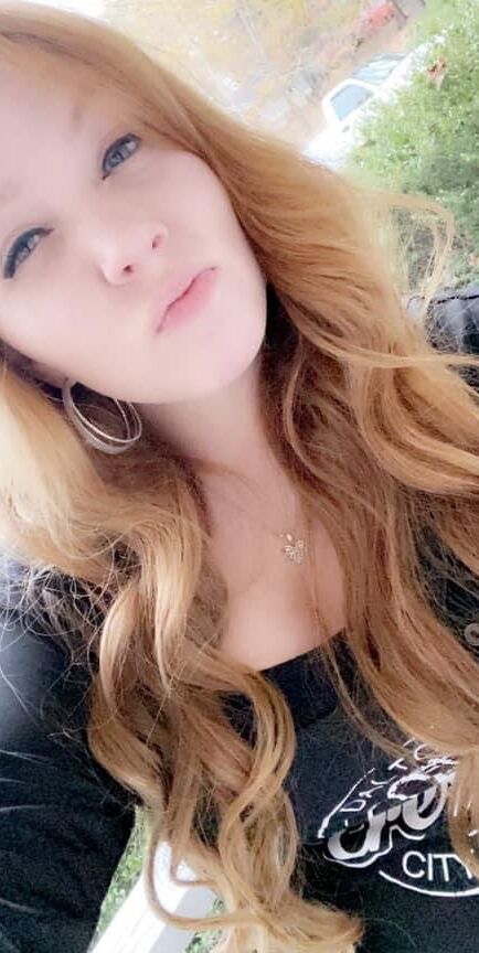 Chelsie the redheaded Milf