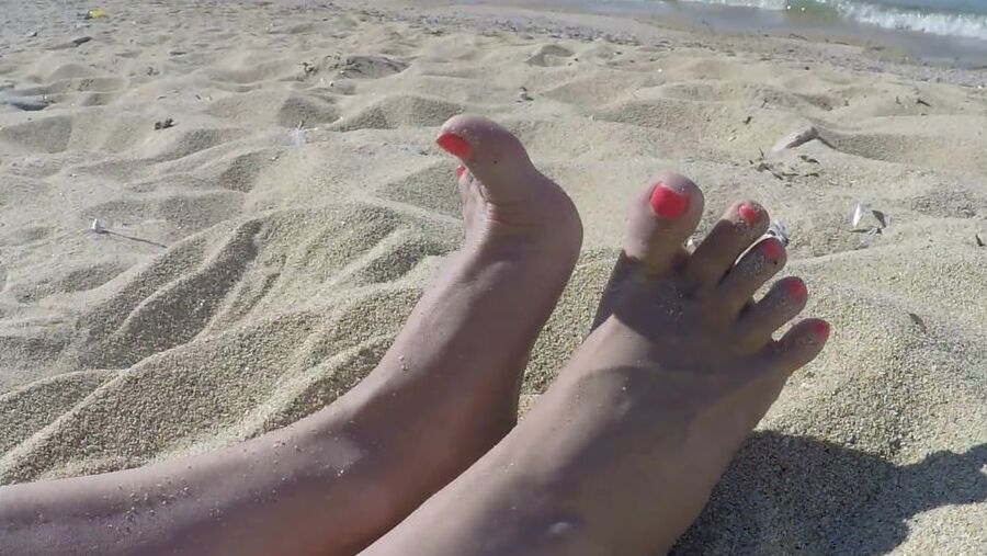 LEGS, FEET, HEELS, TOES, SOLES