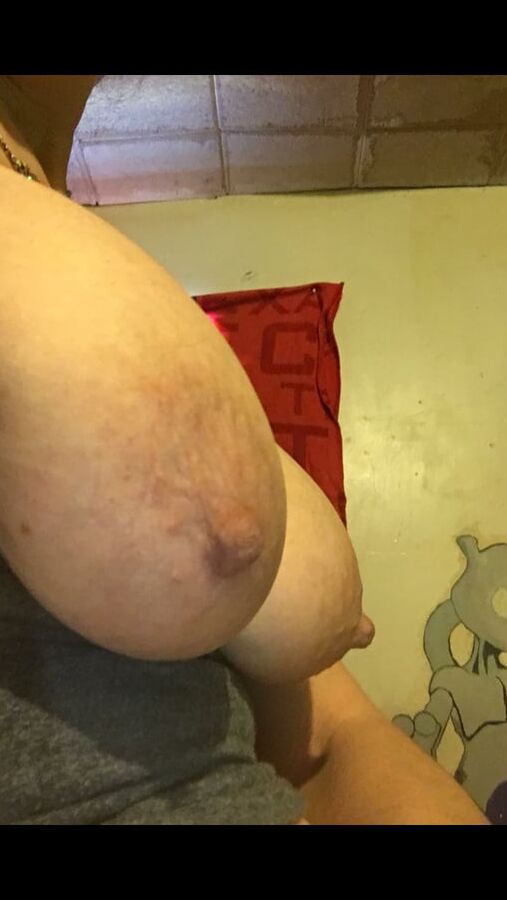 More sexy pics of my girlfriend