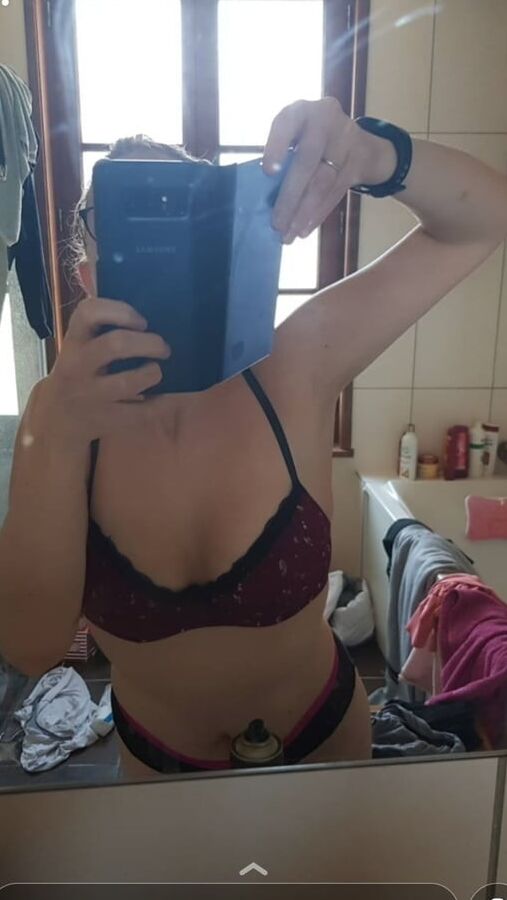 FRENCH WHORE MILF MOM