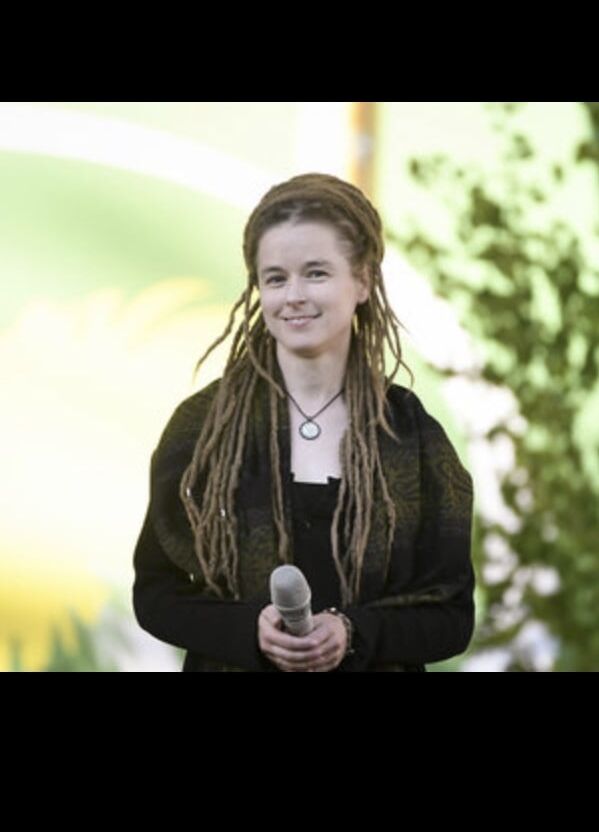 Amanda Lind