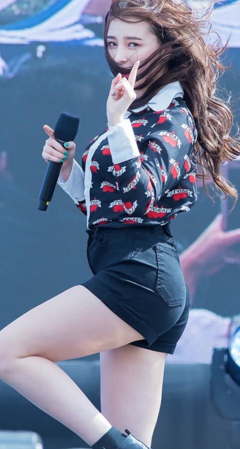 nancy of momoland
