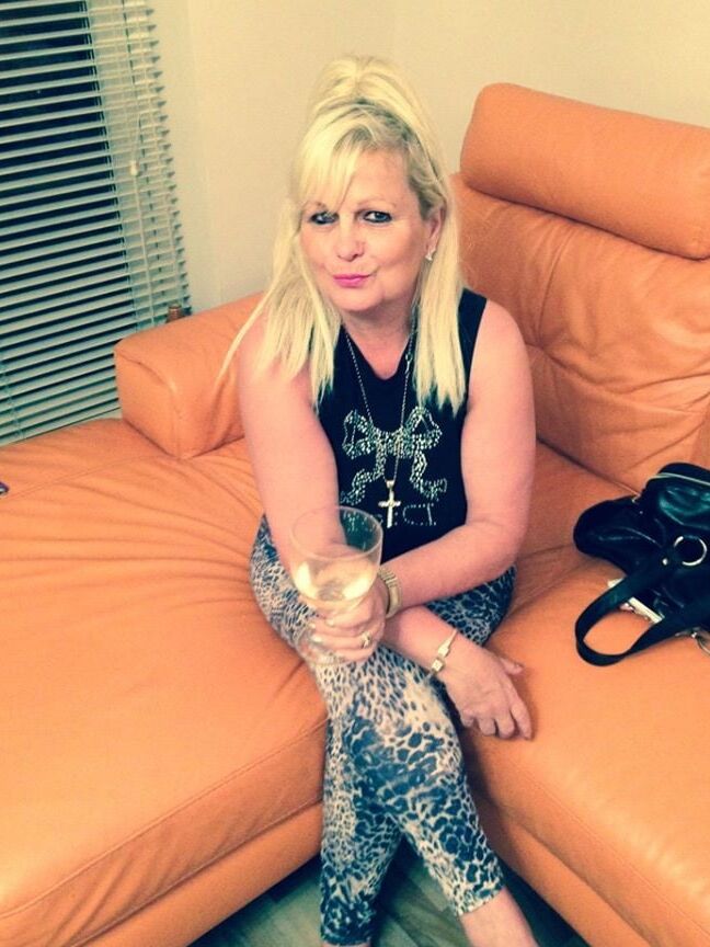 Dianne Lou from Mansfield, Nottingham