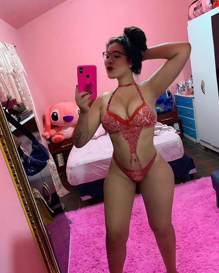 Curvy Girls and damn hot Asses