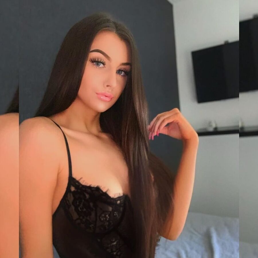 Insta Babe