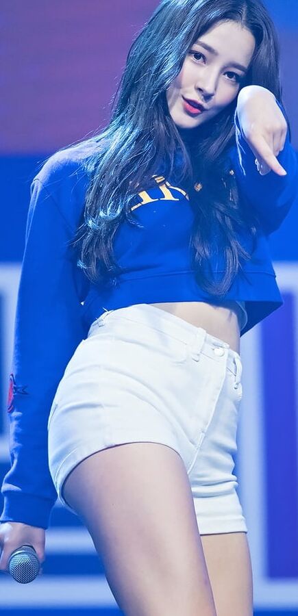 nancy of momoland