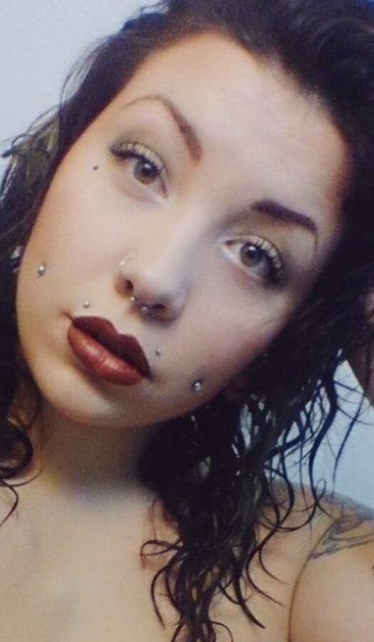 goth edgy egirls alt