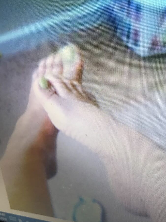 Cum tribute material