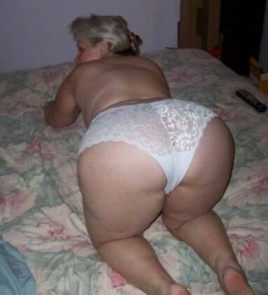 Granny are the best friends