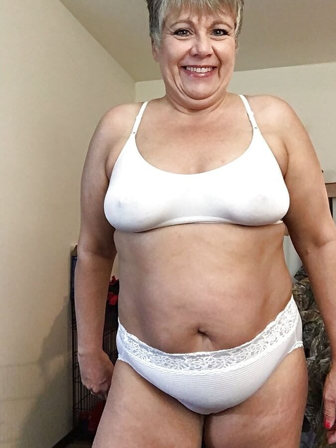 Granny are the best friends