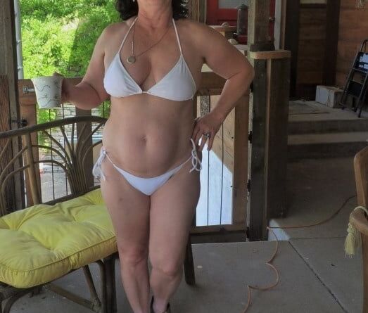 matures and amateurs in swim suits