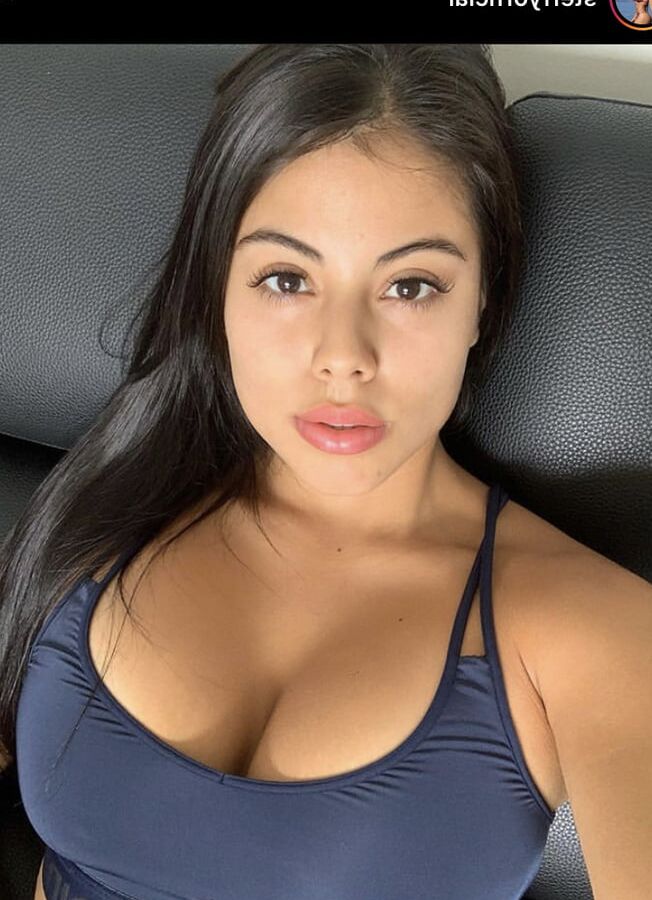 Hot latinas
