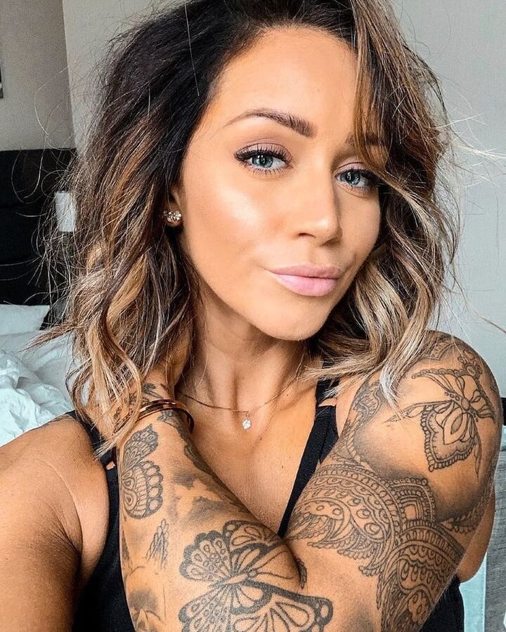 Sexy as fuck Slut