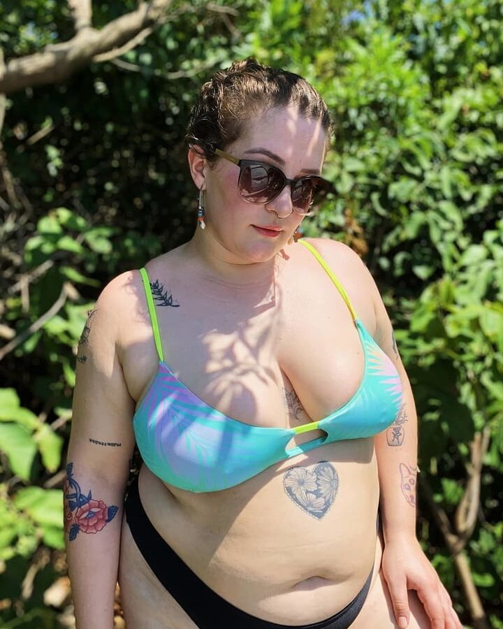 Coroa tezuda (bbw gilf)