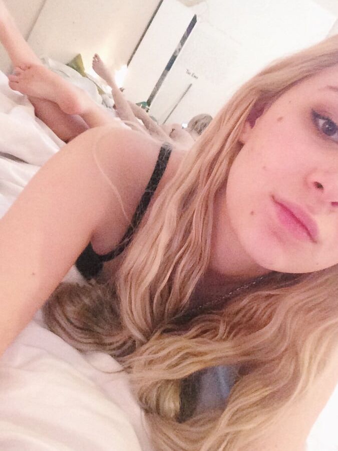 Amateur Blonde