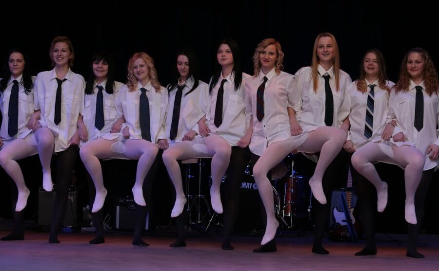Show Pantyhose Part