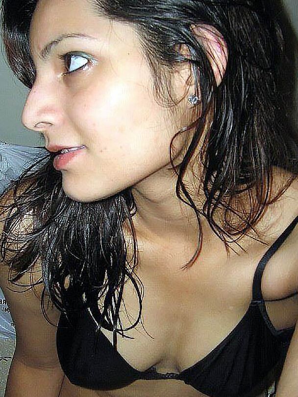 Desi Indian Paki Cleavage Part