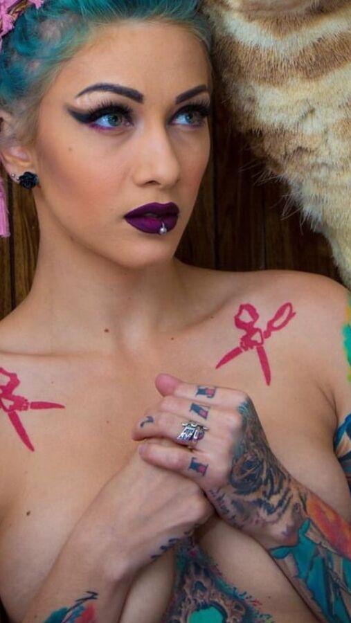 Lena Scissorhands jerk material
