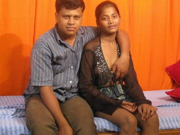 Horny Indian babe