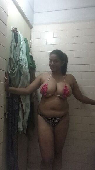 Big Boobs Pooja Bhabi