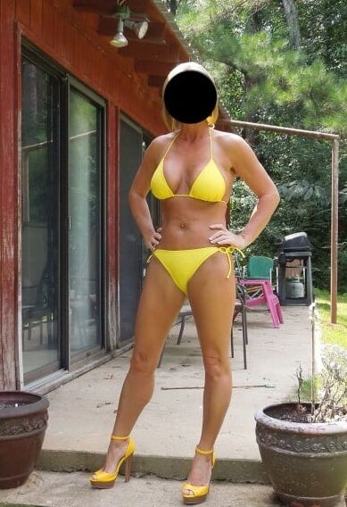 matures and amateurs in swim suits