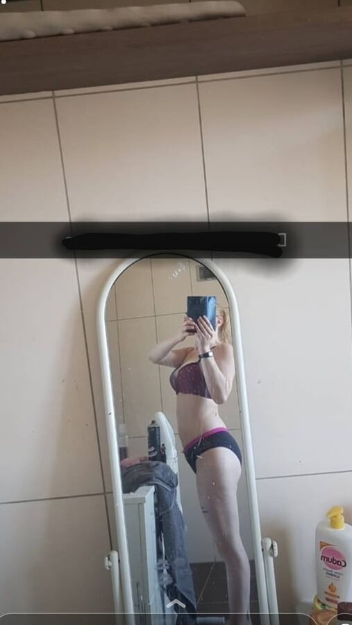 FRENCH WHORE MILF MOM
